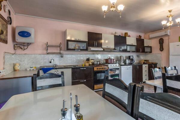 پانسیون Village Rooms Guesthouse