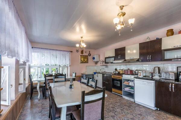 پانسیون Village Rooms Guesthouse