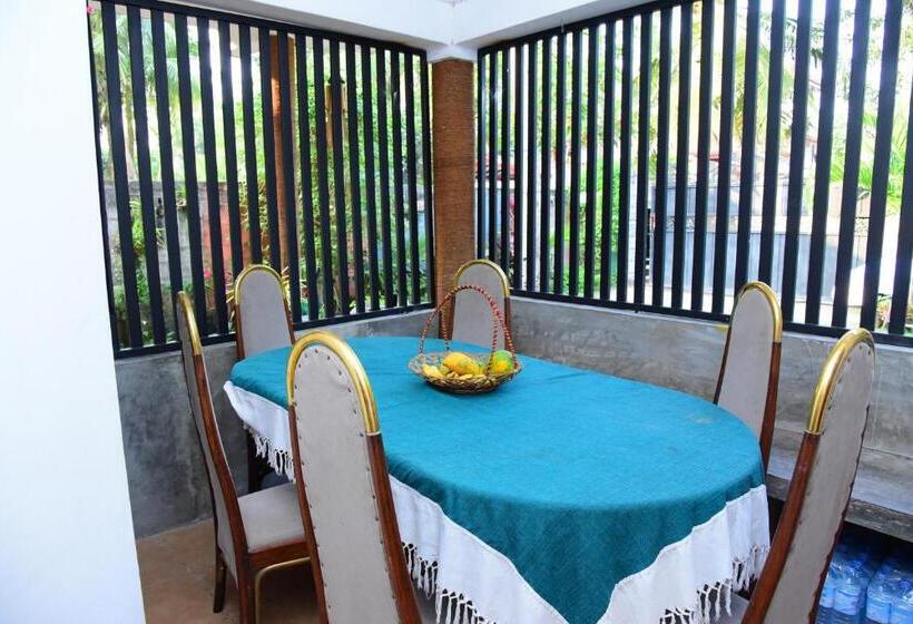 Airport Tourist Hostel