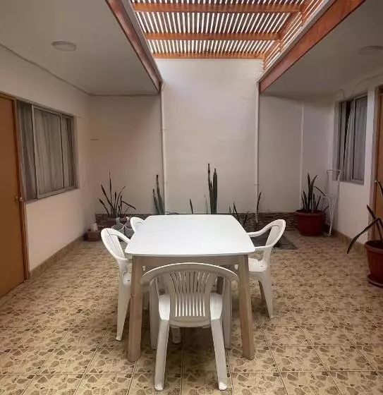 ユースホステル Hospedaje 2174