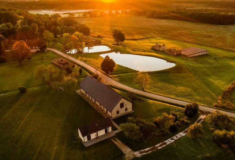 هاستل Lindenhoff