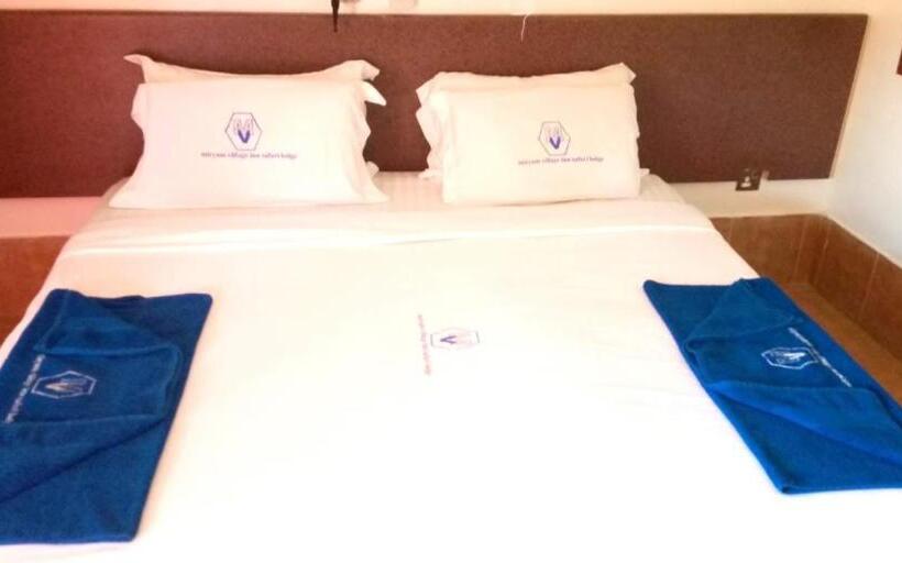 هتل Miryams Village Inn Safari Lodge