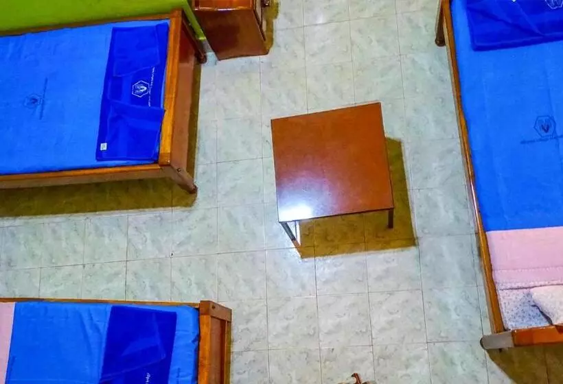 هتل Miryams Village Inn Safari Lodge