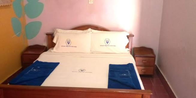 هتل Miryams Village Inn Safari Lodge