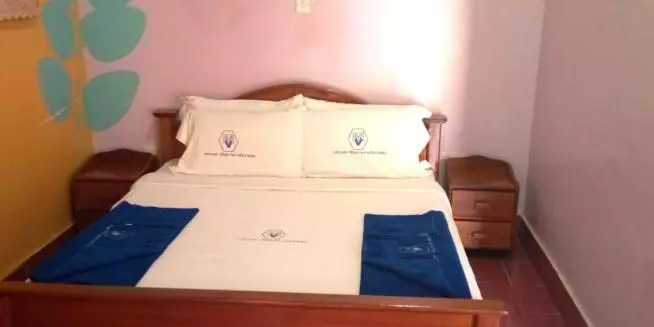 هتل Miryams Village Inn Safari Lodge