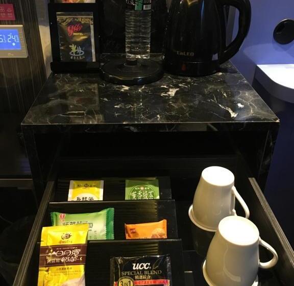 مُتل 艸日月汽車旅館