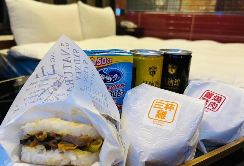 مُتل 艸日月汽車旅館