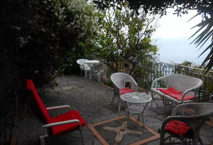 ペンション Garden Villa Sea View