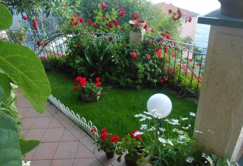 ペンション Garden Villa Sea View