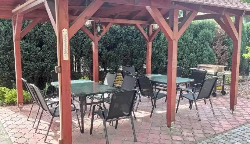 Majatalo Penzion U Splavu