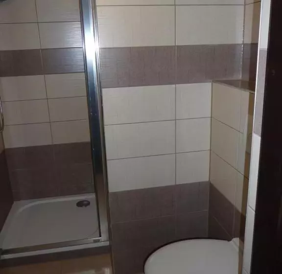 Majatalo Penzion U Splavu