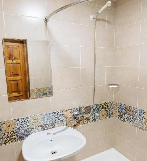 Pensão Trip.le Guest House