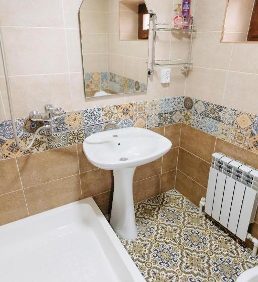 Pensão Trip.le Guest House