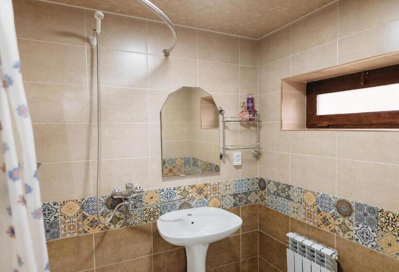 Pensão Trip.le Guest House