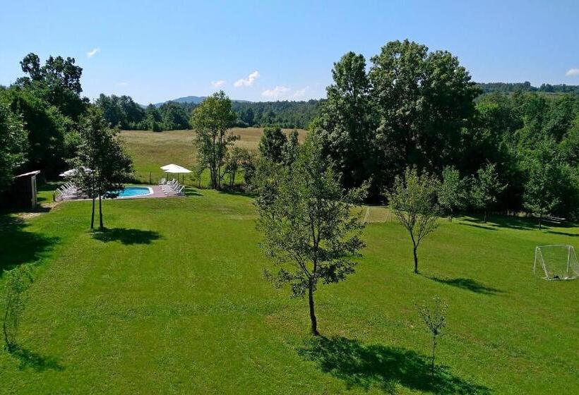 منتجع Sinjirite Complex