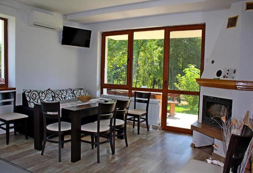 منتجع Sinjirite Complex