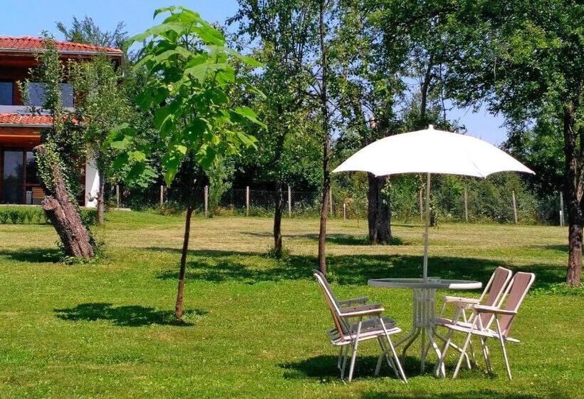 منتجع Sinjirite Complex