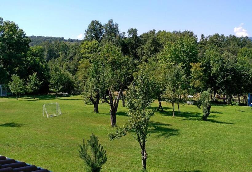 منتجع Sinjirite Complex