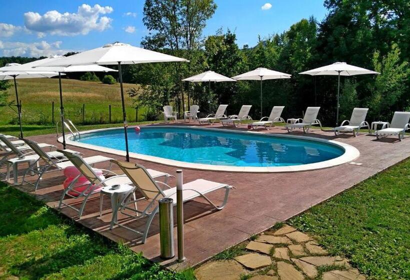 منتجع Sinjirite Complex