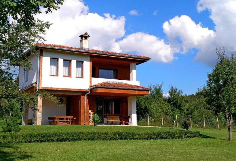 منتجع Sinjirite Complex