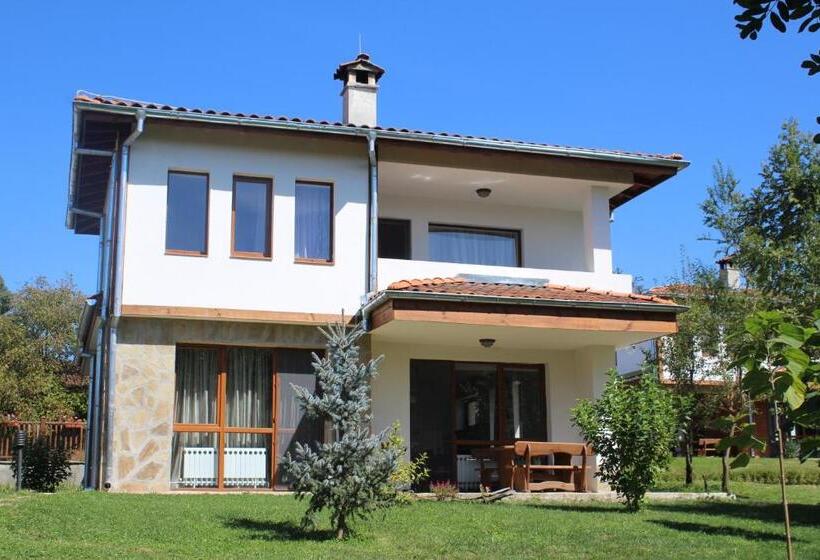 منتجع Sinjirite Complex