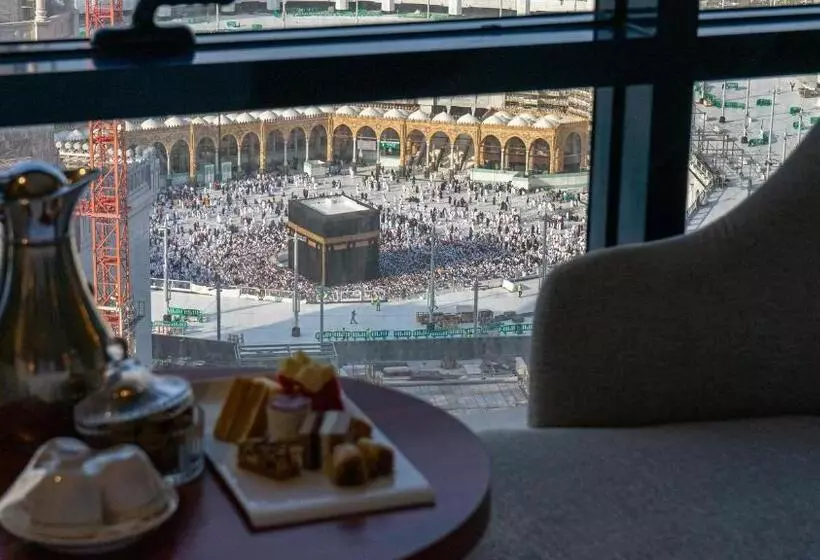 Al Safwah Hotel First Tower 1