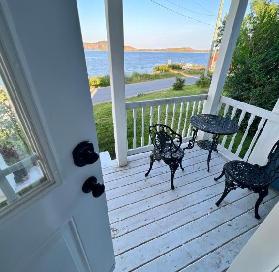 هاستل Kelly S Landing