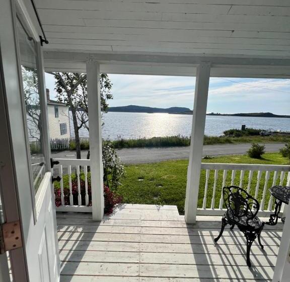 هاستل Kelly S Landing