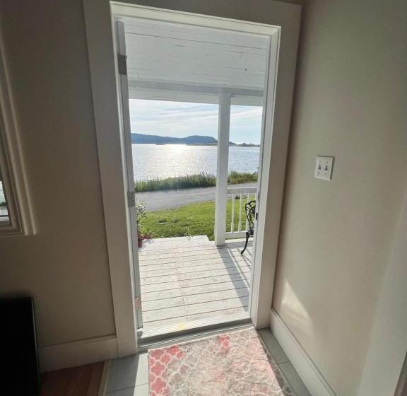 هاستل Kelly S Landing