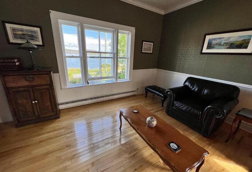 هاستل Kelly S Landing