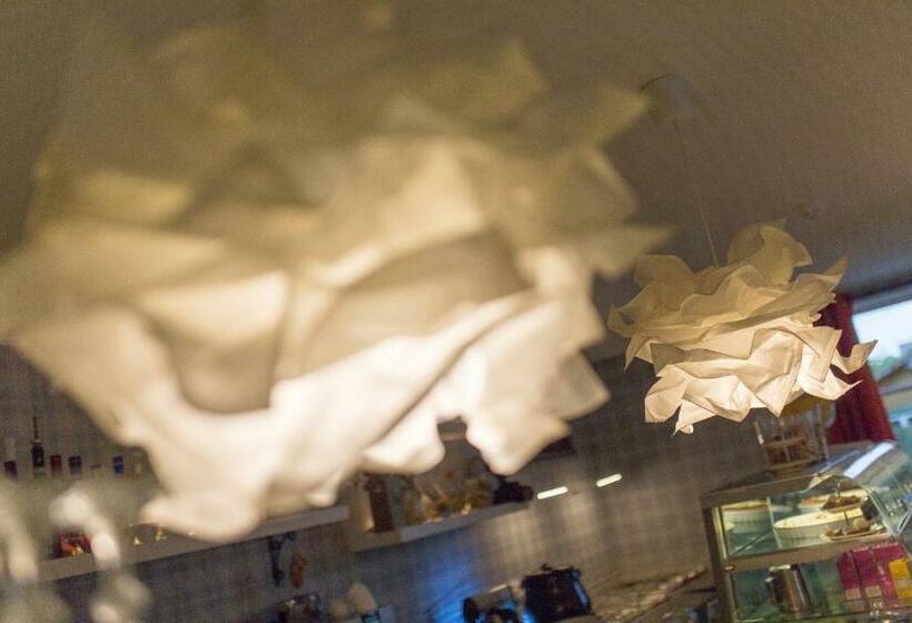 هاستل Willa Inga