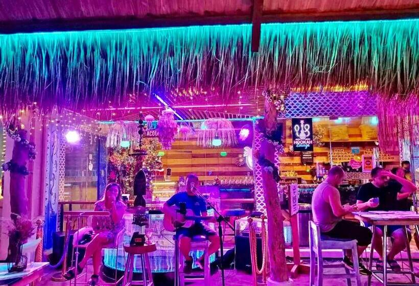 Casa Pilar Beach Resort