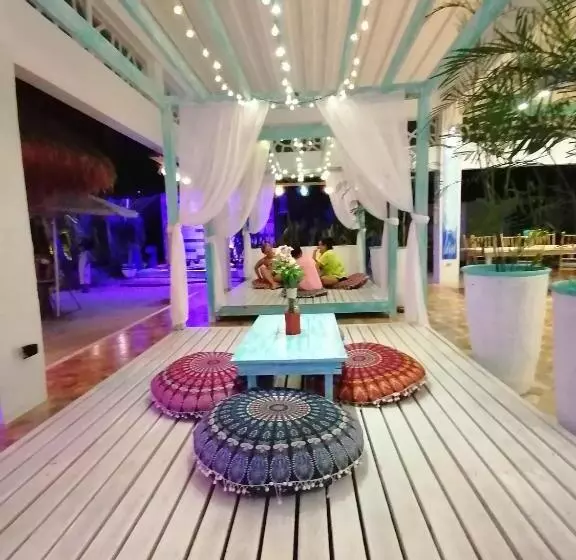 Casa Pilar Beach Resort
