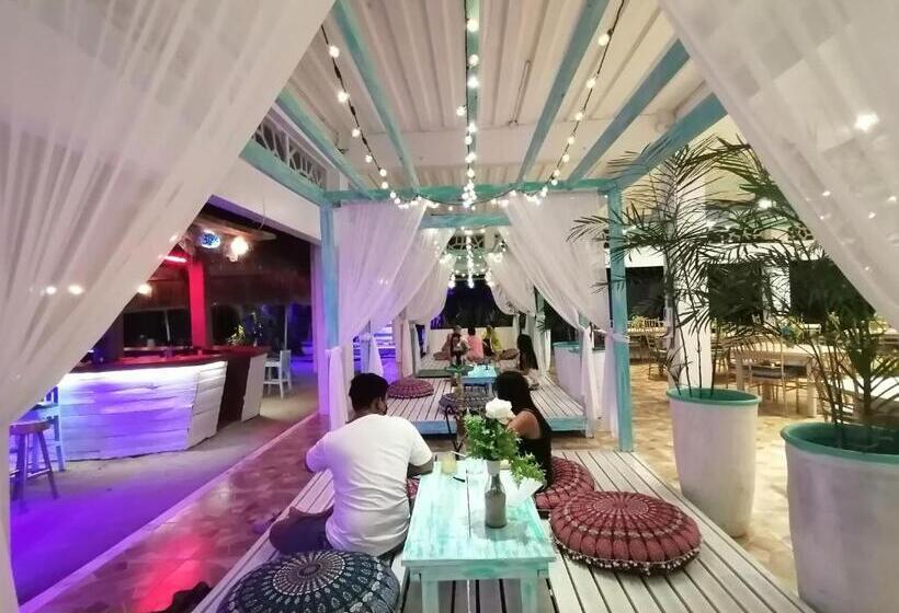 Casa Pilar Beach Resort