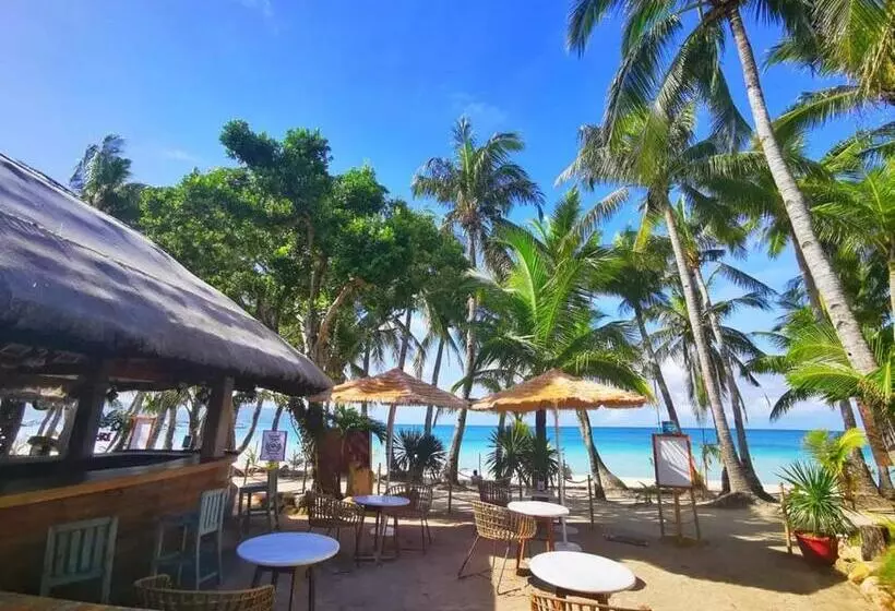 Casa Pilar Beach Resort