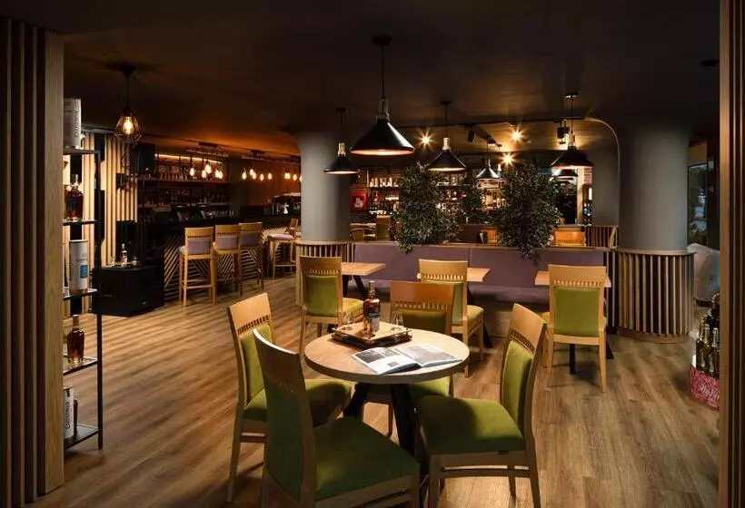 Hotelli Alexandrion Experience