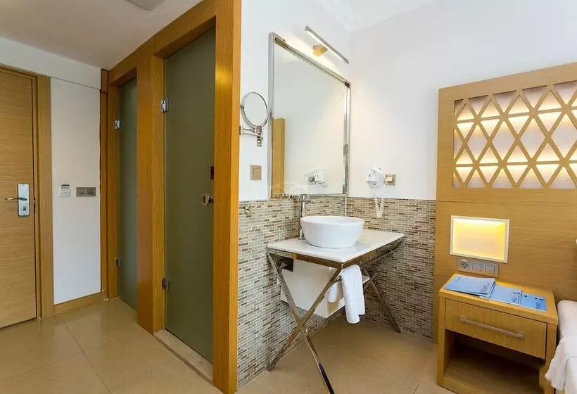 ホテル Aurasia Design