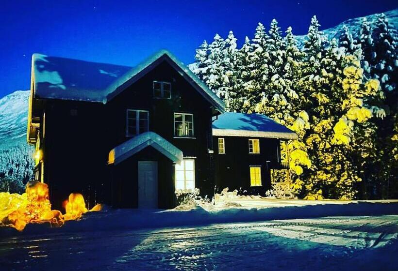 בית מלון כפרי Phillipshaugen Lodge