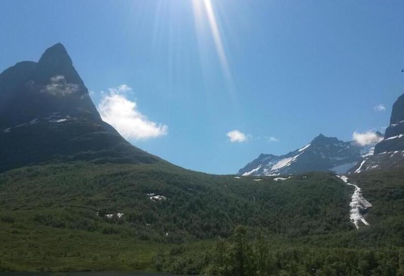 בית מלון כפרי Phillipshaugen Lodge