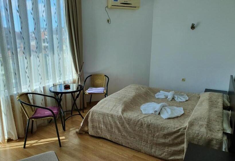 فندق Santa Maria