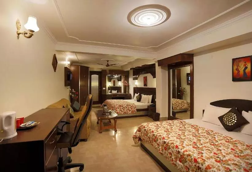 Mongas Hotel & Resort