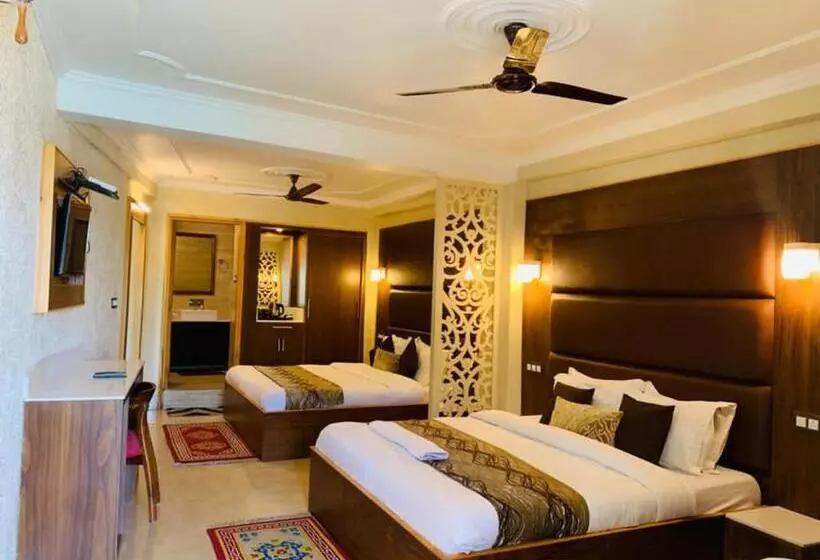 Mongas Hotel & Resort