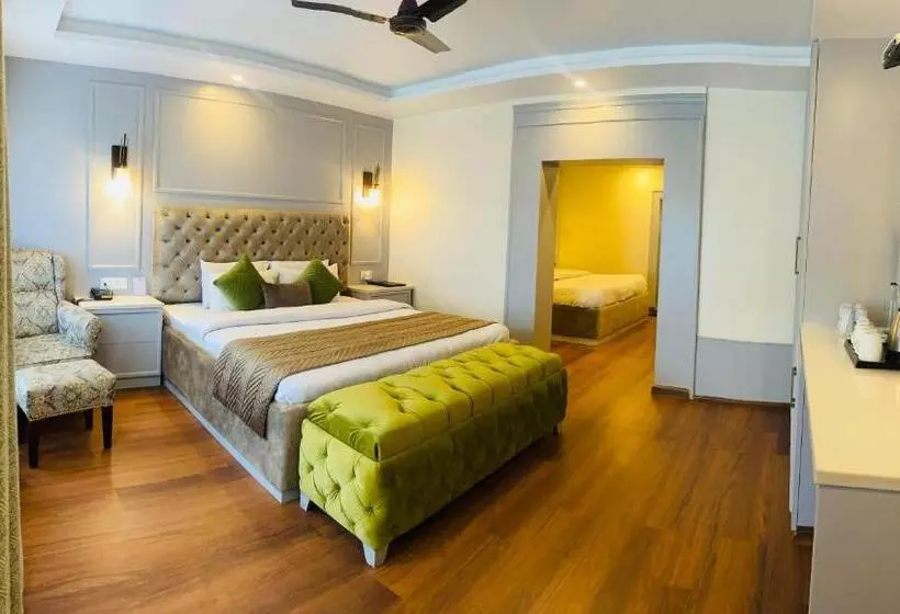 Mongas Hotel & Resort