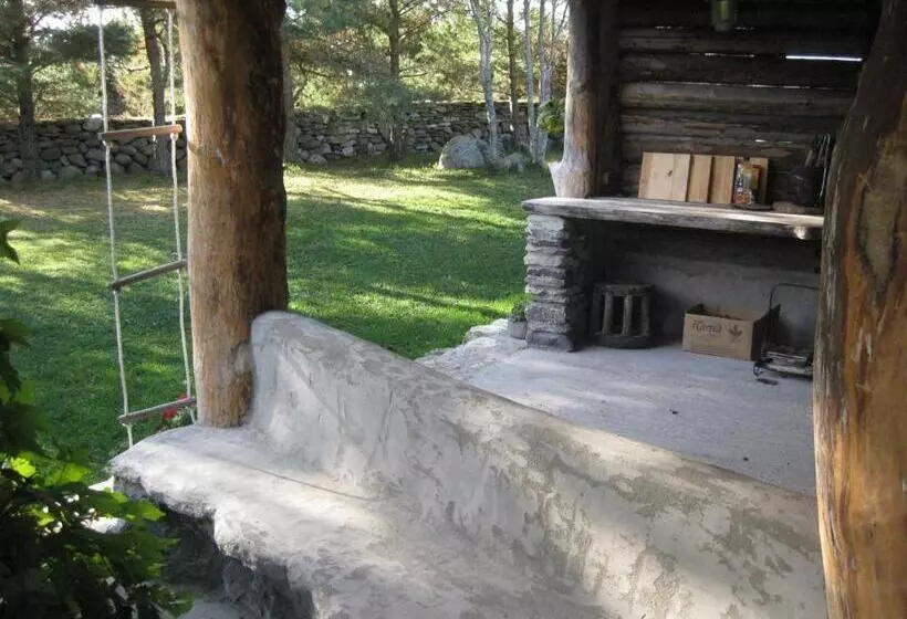 پانسیون Aadu Holiday Farm