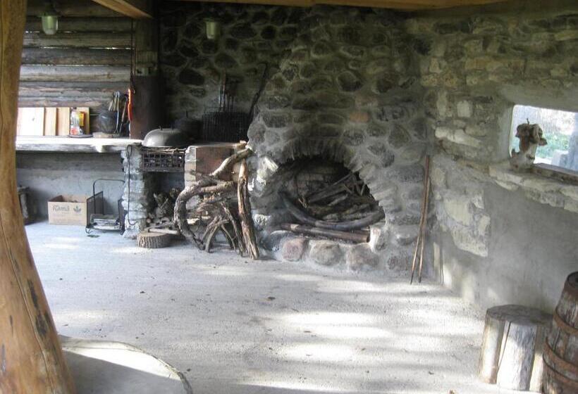 ペンション Aadu Holiday Farm