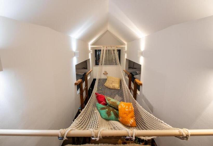 پانسیون House Raduha