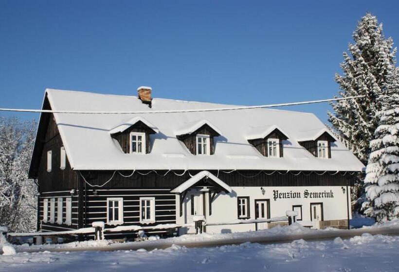 פנסיון Penzion Semerink