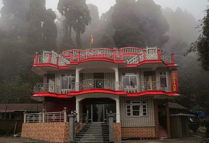 Отель Collection O Shanti Priya