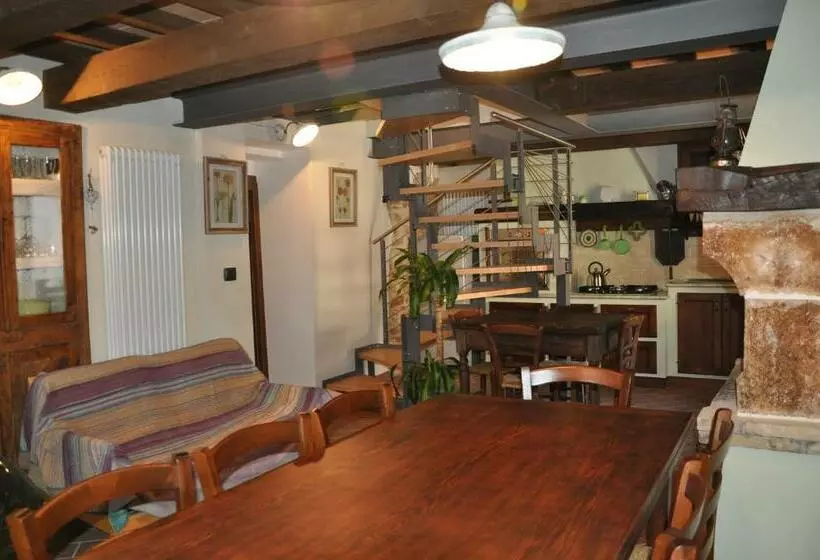 ホテル Agriturismo Cardella