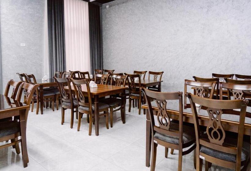 Pga Hotel Free Shuttle To Airport